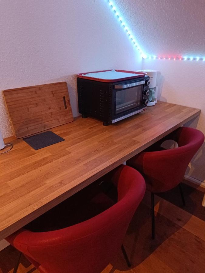 In Villa 56 Qm Apartment, 24 H Check-In,Free Parking Hannover Esterno foto