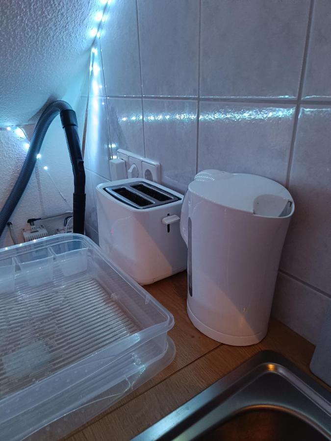 In Villa 56 Qm Apartment, 24 H Check-In,Free Parking Hannover Esterno foto