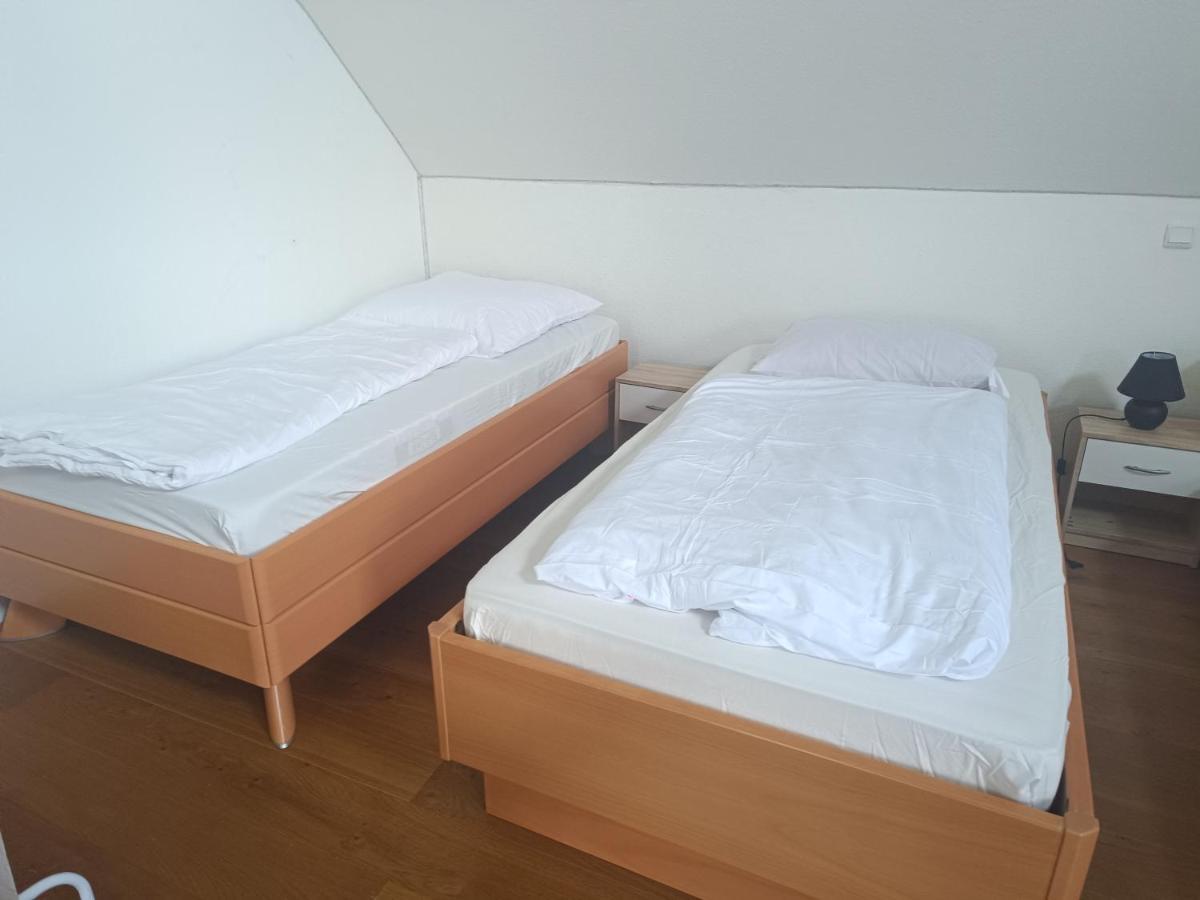 In Villa 56 Qm Apartment, 24 H Check-In,Free Parking Hannover Esterno foto