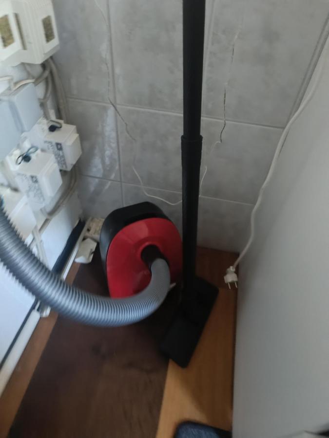 In Villa 56 Qm Apartment, 24 H Check-In,Free Parking Hannover Esterno foto